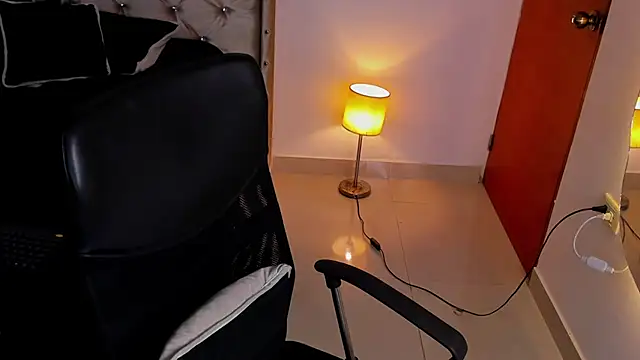 Snapshot of Andrew_wolf7 chatting on 11-07-25, 03:06 Andrew wolf7 online show from 11-07-25, 03:06