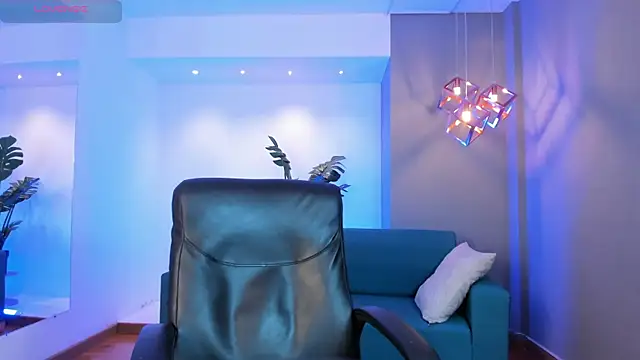 Lyssa Muller online show from 01-24-25, 02:19