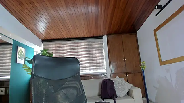 Snapshot of Lyssa_Muller chatting on 11-25-25, 01:33 Lyssa Muller online show from 11-25-25, 01:33