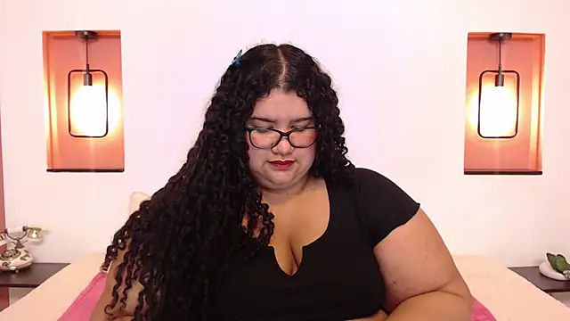 Miley Collins online show from 03-21-25, 04:40