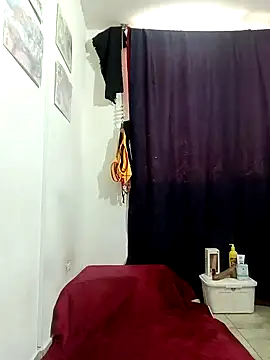 yezz3011 online show from 01-21-25, 08:21