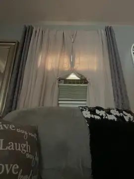 Snapshot of theoneandonlyniko chatting on 10-19-25, 05:35 theoneandonlyniko online show from 10-19-25, 05:35