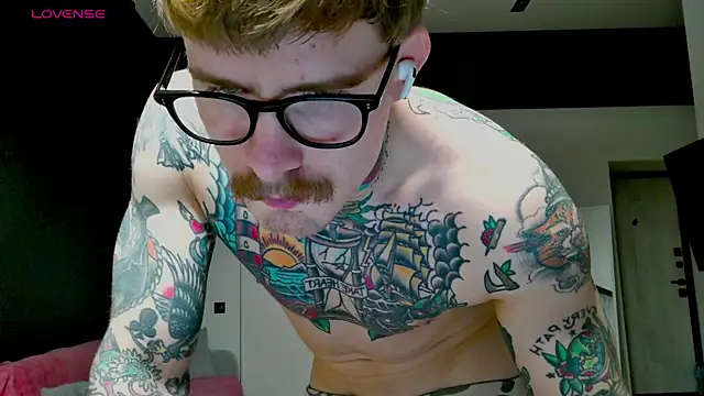 white King9999 online show from 11-14-25, 04:00