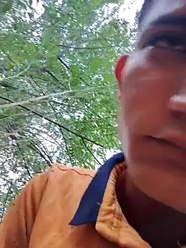 Snapshot of Valentinacuc chatting on 09-15-25, 11:21 Valentinacuc online show from 09-15-25, 11:21