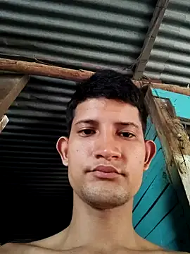 Snapshot of Valentinacuc chatting on 09-18-25, 03:03 Valentinacuc online show from 09-18-25, 03:03