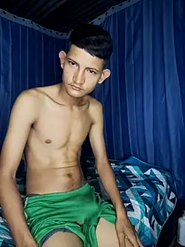 Snapshot of Valentinacuc chatting on 09-24-25, 10:40 Valentinacuc online show from 09-24-25, 10:40