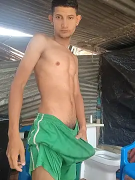 Snapshot of Valentinacuc chatting on 09-28-25, 03:17 Valentinacuc online show from 09-28-25, 03:17