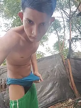 Snapshot of Valentinacuc chatting on 11-06-25, 11:22 Valentinacuc online show from 11-06-25, 11:22