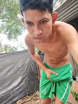 Snapshot of Valentinacuc chatting on 11-11-25, 11:10 Valentinacuc online show from 11-11-25, 11:10