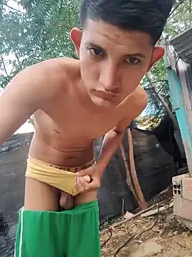 Snapshot of Valentinacuc chatting on 11-26-25, 11:44 Valentinacuc online show from 11-26-25, 11:44