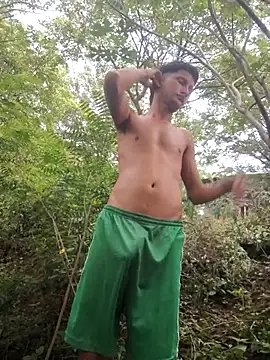 Valentinacuc online show from 04-28-26, 11:48