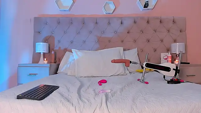 Snapshot of EmySilver chatting on 12-07-24, 05:42 EmySilver online show from 12-07-24, 05:42