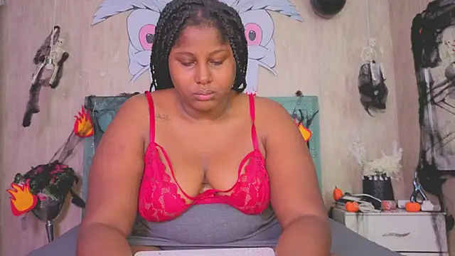 Snapshot of Alexa_roussee chatting on 10-29-25, 12:07 Alexa roussee online show from 10-29-25, 12:07