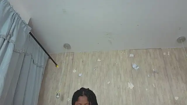 Snapshot of Alexa_roussee chatting on 11-22-25, 01:54 Alexa roussee online show from 11-22-25, 01:54