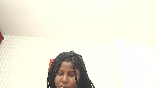 Snapshot of Alexa_roussee chatting on 12-04-25, 01:20 Alexa roussee online show from 12-04-25, 01:20