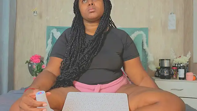 Snapshot of Alexa_roussee chatting on 12-15-25, 10:19 Alexa roussee online show from 12-15-25, 10:19