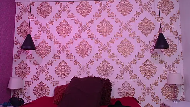 Dafne huges online show from 12-18-24, 12:29