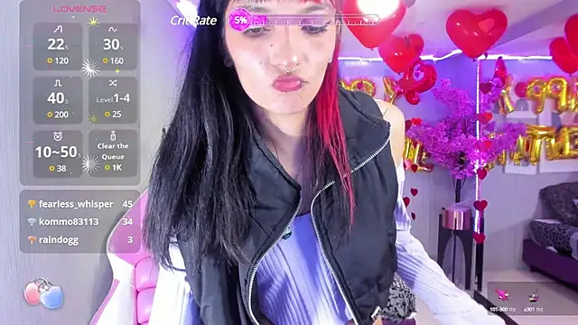 Dafne huges online show from 02-14-25, 07:33