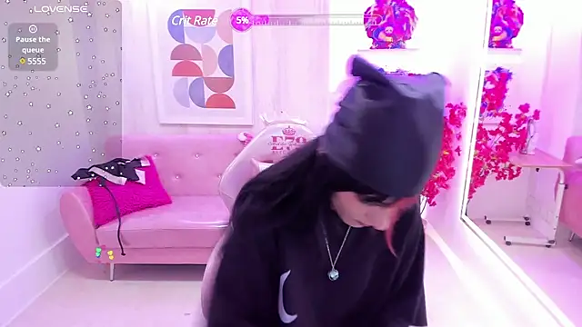 Dafne huges online show from 03-10-25, 08:01