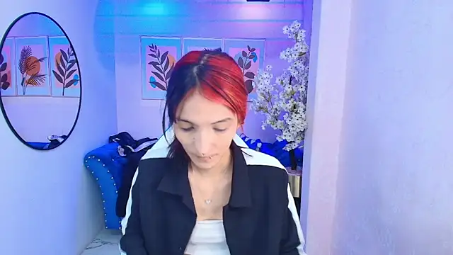 Dafne huges online show from 09-27-25, 07:52