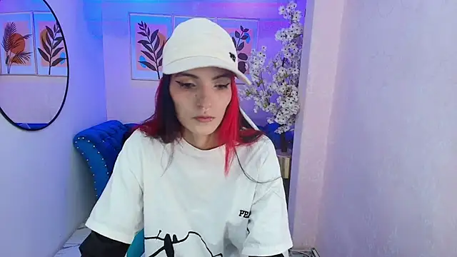 Dafne huges online show from 10-02-25, 07:43