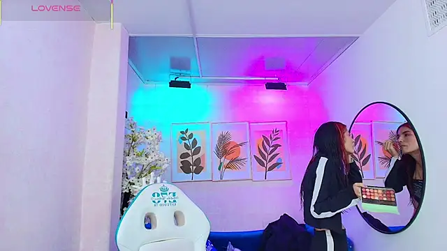 Dafne huges online show from 11-14-25, 07:12