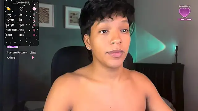 Snapshot of Xander_bonnet1 chatting on 02-19-25, 04:11 Xander bonnet1 online show from 02-19-25, 04:11