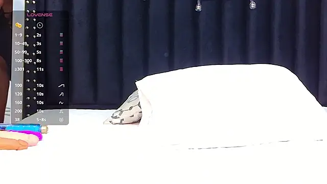 Snapshot of petitelittleebony chatting on 01-31-25, 07:08 petitelittleebony online show from 01-31-25, 07:08