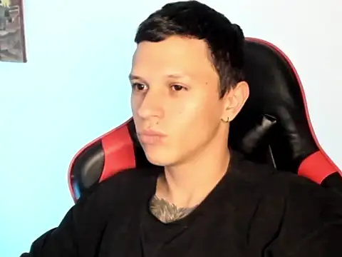 Snapshot of goodboy69l chatting on 02-26-26, 12:20 goodboy69l online show from 02-26-26, 12:20