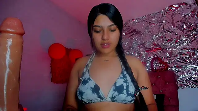 SarahStones online show from 03-07-26, 05:48