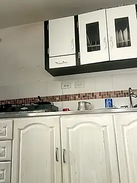 Madisonpalacio online show from 02-04-25, 06:06