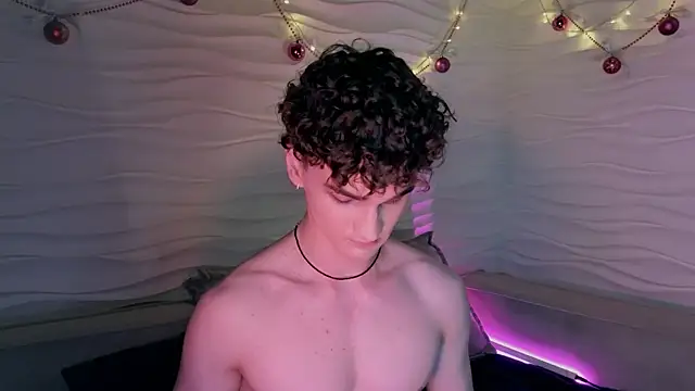 Snapshot of adam_21cm__ chatting on 12-29-24, 04:51 adam 21cm   online show from 12-29-24, 04:51