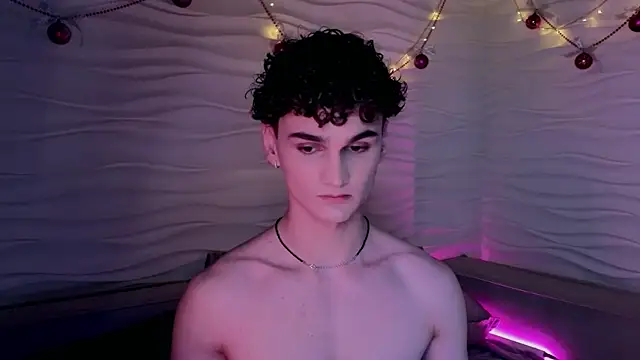 Snapshot of adam_21cm__ chatting on 01-10-25, 04:41 adam 21cm   online show from 01-10-25, 04:41