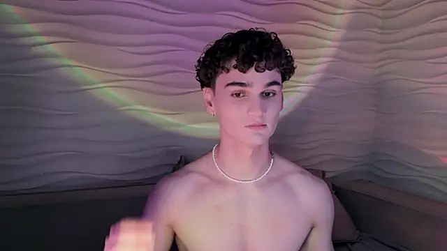 Snapshot of adam_21cm__ chatting on 02-04-25, 04:39 adam 21cm   online show from 02-04-25, 04:39