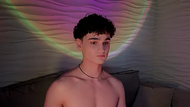 Snapshot of adam_21cm__ chatting on 03-20-25, 04:31 adam 21cm   online show from 03-20-25, 04:31