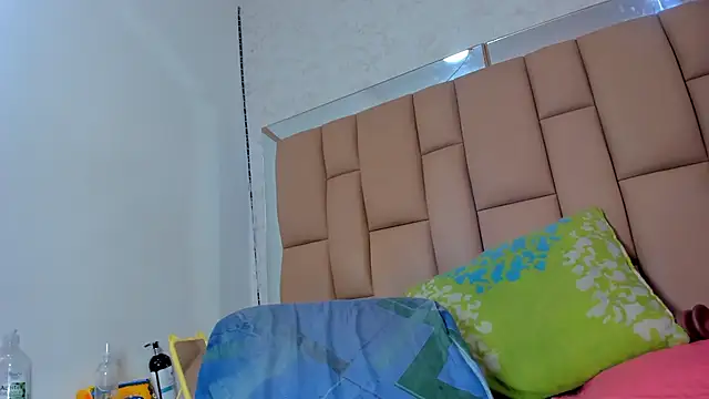 Snapshot of mss_samy chatting on 01-10-25, 09:13 mss samy online show from 01-10-25, 09:13