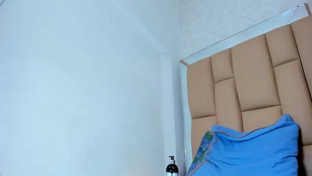 Snapshot of mss_samy chatting on 01-16-25, 09:27 mss samy online show from 01-16-25, 09:27