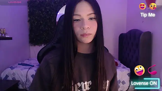 Snapshot of andy_bell_x chatting on 03-09-25, 12:10 andy bell x online show from 03-09-25, 12:10