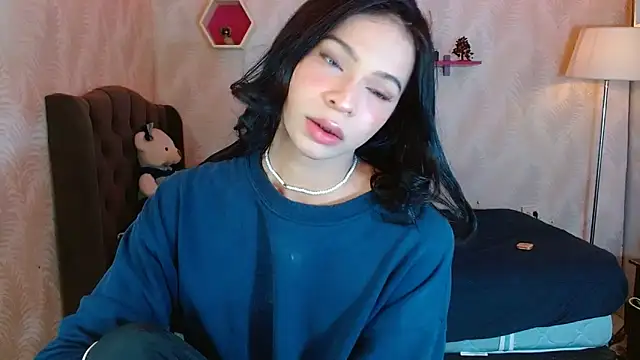 Snapshot of andy_bell_x chatting on 09-27-25, 02:33 andy bell x online show from 09-27-25, 02:33