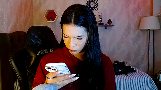 Snapshot of andy_bell_x chatting on 10-27-25, 04:05 andy bell x online show from 10-27-25, 04:05