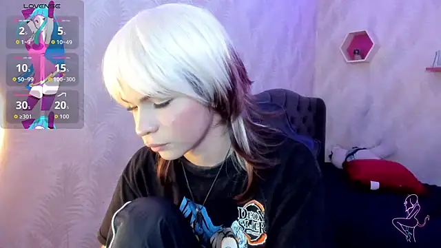 Snapshot of andy_bell_x chatting on 11-21-25, 04:11 andy bell x online show from 11-21-25, 04:11