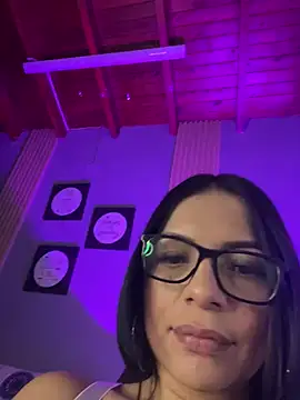 Snapshot of elolotero chatting on 02-21-25, 04:40 elolotero online show from 02-21-25, 04:40