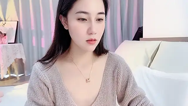 Snapshot of newwell chatting on 09-21-25, 01:40 newwell online show from 09-21-25, 01:40