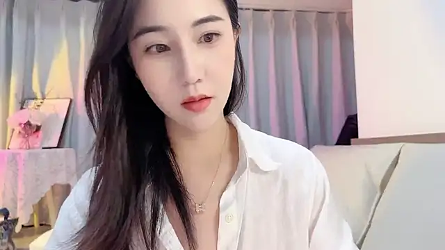 Snapshot of newwell chatting on 09-26-25, 01:15 newwell online show from 09-26-25, 01:15