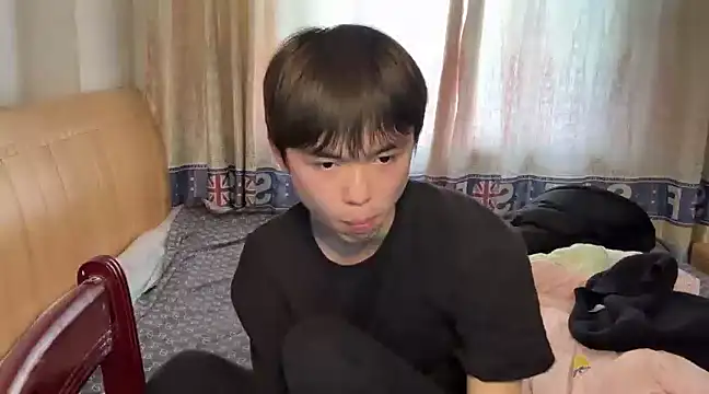 Snapshot of xiaottt1918 chatting on 01-07-25, 08:03 xiaottt1918 online show from 01-07-25, 08:03