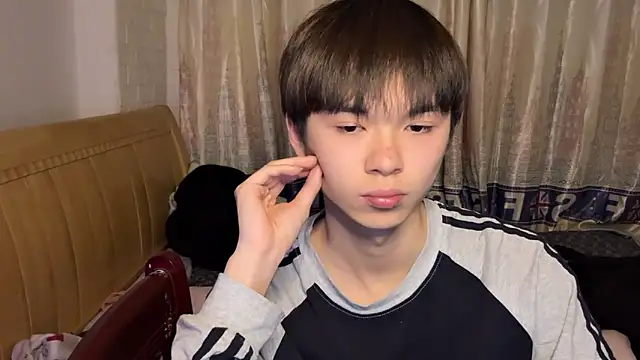 Snapshot of xiaottt1918 chatting on 01-11-25, 12:40 xiaottt1918 online show from 01-11-25, 12:40