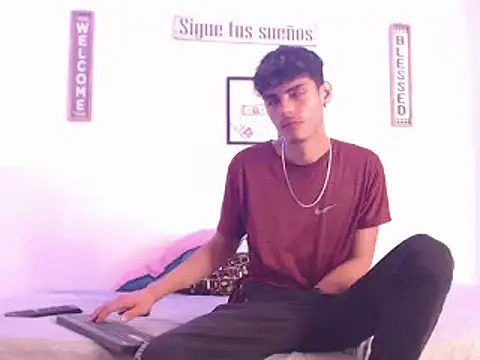 harrytomson 1 online show from 12-27-24, 08:45