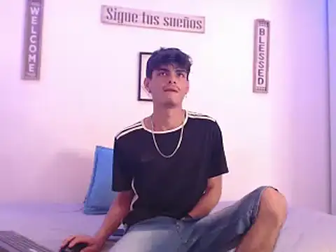 harrytomson 1 online show from 12-30-24, 08:54