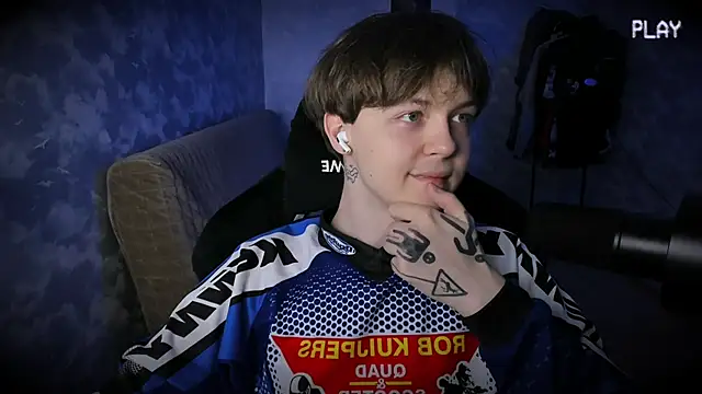 charonbaby1 online show from 09-08-25, 09:47