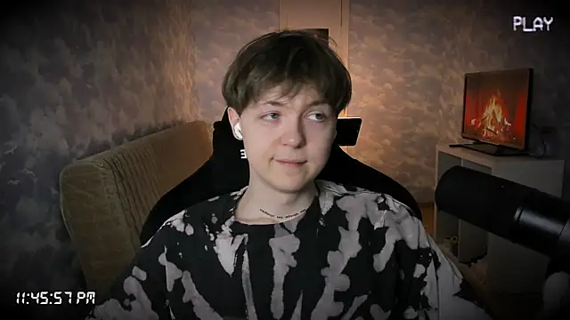 charonbaby1 online show from 09-29-25, 08:46